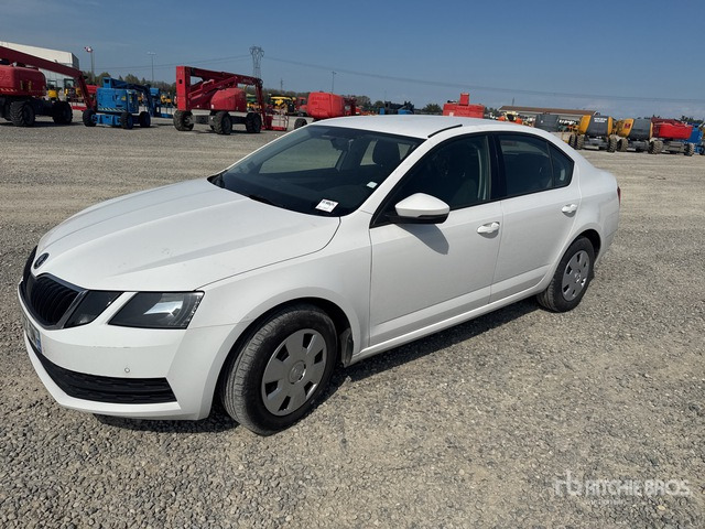2020 Skoda Octavia Autovettura - سيارة: صور 1 2020 Skoda Octavia Autovettura - سيارة: صور 1