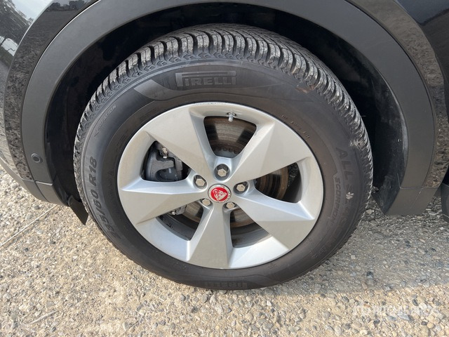 2021 Jaguar E Pace 2.0D D163 S AUTO 4WD SUV - سيارة دفع رباعي: صور 5 2021 Jaguar E Pace 2.0D D163 S AUTO 4WD SUV - سيارة دفع رباعي: صور 5