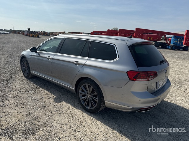 2021 Volkswagen Passat 1.4 PLUG IN HYBRID GTE DSG Station Wagon - سيارة ستيشن: صور 4 2021 Volkswagen Passat 1.4 PLUG IN HYBRID GTE DSG Station Wagon - سيارة ستيشن: صور 4