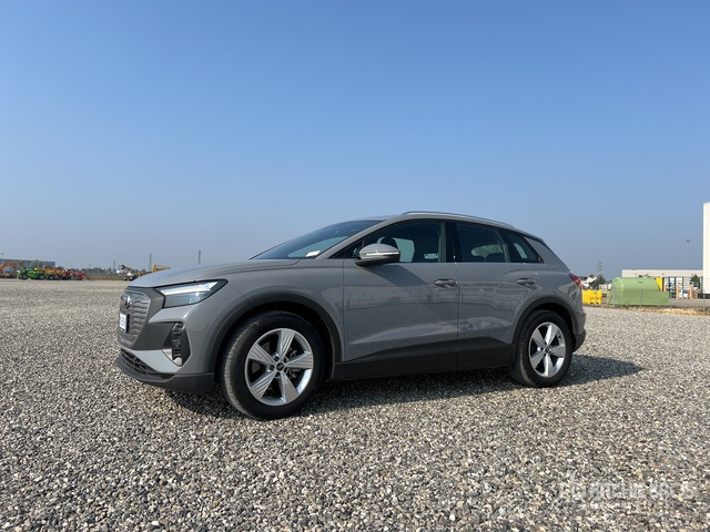 2023 Audi Q4 Electric E-TRON SUV - سيارة دفع رباعي: صور 2 2023 Audi Q4 Electric E-TRON SUV - سيارة دفع رباعي: صور 2
