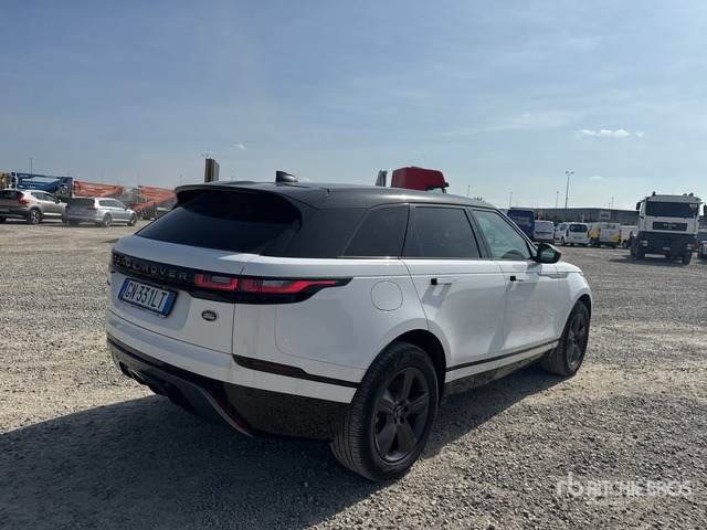 2023 Land Rover Velar 2.0 D I4 204 R-DYNAMIC S 4WD AUTO SUV - سيارة دفع رباعي: صور 3 2023 Land Rover Velar 2.0 D I4 204 R-DYNAMIC S 4WD AUTO SUV - سيارة دفع رباعي: صور 3