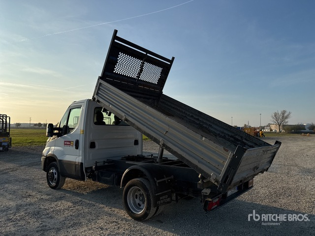 Iveco Daily 35-120 S/A Dump Truck - قلابات: صور 3 Iveco Daily 35-120 S/A Dump Truck - قلابات: صور 3