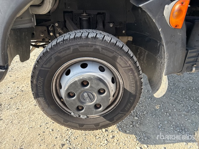 Nissan Cabstar 35.12 Piattaforma autocarrata - مصاعد الازدهار محمولة على شاحنة: صور 5 Nissan Cabstar 35.12 Piattaforma autocarrata - مصاعد الازدهار محمولة على شاحنة: صور 5