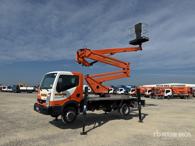 Nissan Cabstar 35.12 Piattaforma autocarrata - مصاعد الازدهار محمولة على شاحنة: صور 1 Nissan Cabstar 35.12 Piattaforma autocarrata - مصاعد الازدهار محمولة على شاحنة: صور 1
