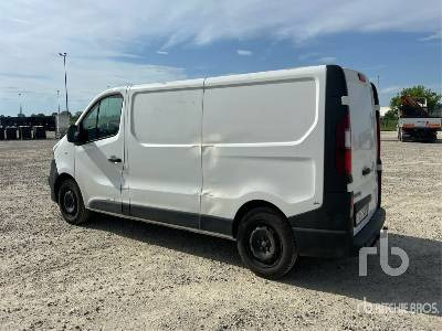 OPEL VIVARO - بصندوق مغلق شاحنة: صور 2 OPEL VIVARO - بصندوق مغلق شاحنة: صور 2