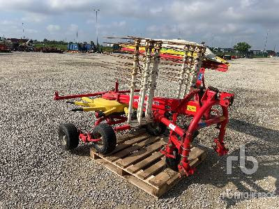 POETTINGER EUROTOP 380N - لمّامَة القش: صور 2 POETTINGER EUROTOP 380N - لمّامَة القش: صور 2