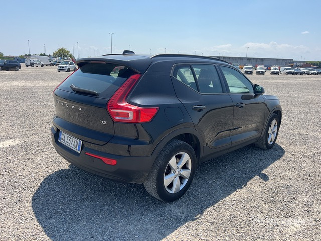 Volvo XC40 SUV - سيارة دفع رباعي: صور 3 Volvo XC40 SUV - سيارة دفع رباعي: صور 3