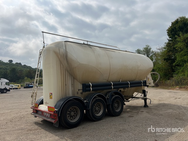 2001 Spitzer Eurovrac S27DRF030 Remorque Citerne Pulverisateur Sprayer Transport Trailer - بلكر: صور 4 2001 Spitzer Eurovrac S27DRF030 Remorque Citerne Pulverisateur Sprayer Transport Trailer - بلكر: صور 4