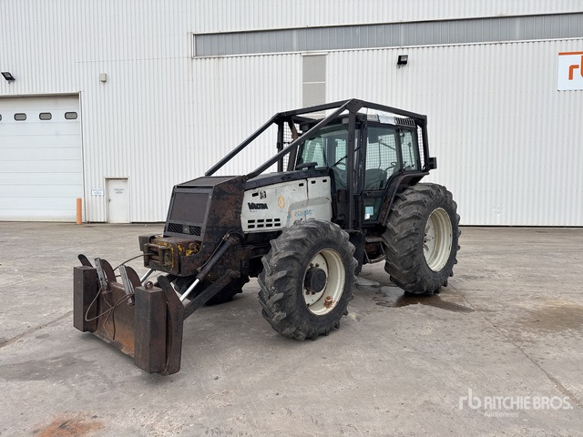 2003 Valmet 8950HI 4x4 Tracteur Agricole 4WD Tractor - جرار: صور 1 2003 Valmet 8950HI 4x4 Tracteur Agricole 4WD Tractor - جرار: صور 1