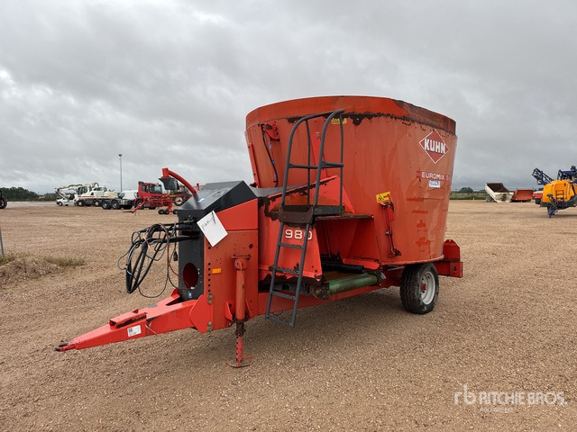 2006 Kuhn Euromix I 980 Melangeuse Distributrice Livestock Feeder - آلة خلط وتوزيع الأعلاف: صور 1 2006 Kuhn Euromix I 980 Melangeuse Distributrice Livestock Feeder - آلة خلط وتوزيع الأعلاف: صور 1