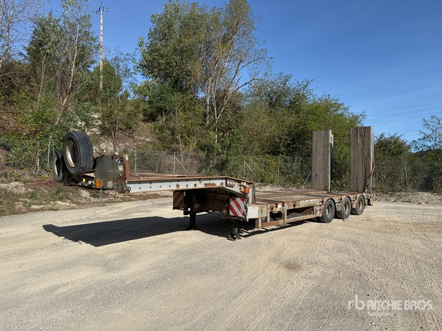 2007 Faymonville Multimax Tri/A Semi-Remorque Porte-Engin ... Lowboy Trailer - عربة مسطحة منخفضة نصف مقطورة: صور 2 2007 Faymonville Multimax Tri/A Semi-Remorque Porte-Engin ... Lowboy Trailer - عربة مسطحة منخفضة نصف مقطورة: صور 2