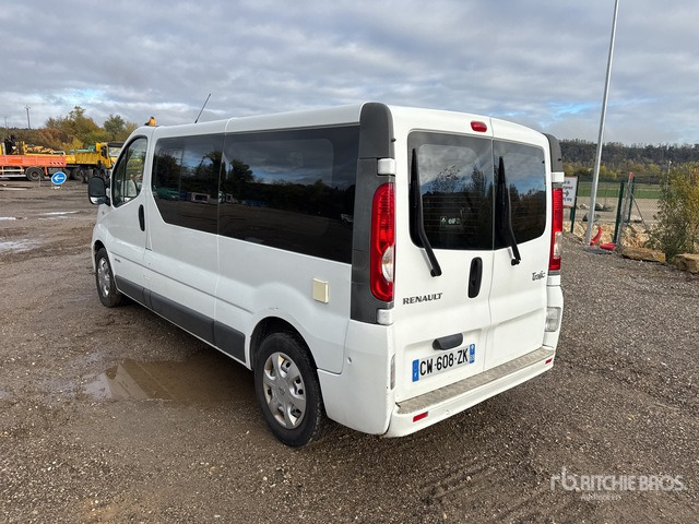 2007 Renault Trafic dCi150 Minibus Minivan - ميكروباص: صور 2 2007 Renault Trafic dCi150 Minibus Minivan - ميكروباص: صور 2