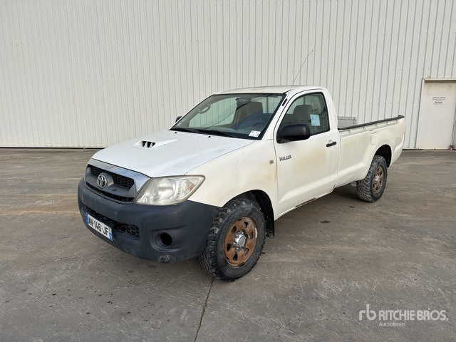 2010 Toyota Hilux Cuv Carb Vehicule Utilitaire Cargo Van - الشاحنات الصغيرة: صور 1 2010 Toyota Hilux Cuv Carb Vehicule Utilitaire Cargo Van - الشاحنات الصغيرة: صور 1