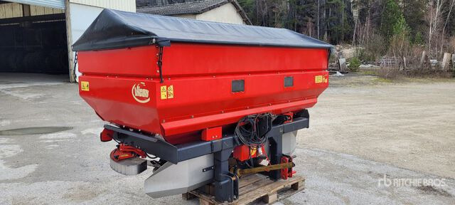2011 Vicon RS-EDW/ISO 36 m 3-Point 3200 L Epandeur A ... Fertilizer Spreader - التقطيع جزازة/ ماكينات قطع الحشائش: صور 2 2011 Vicon RS-EDW/ISO 36 m 3-Point 3200 L Epandeur A ... Fertilizer Spreader - التقطيع جزازة/ ماكينات قطع الحشائش: صور 2