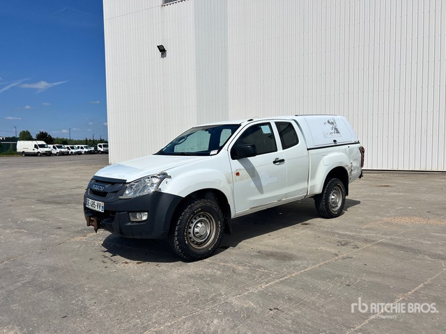 2014 Isuzu D-MAX 4x4 Crew Cab Pick-up Pickup - شاحنة البيك أب: صور 2 2014 Isuzu D-MAX 4x4 Crew Cab Pick-up Pickup - شاحنة البيك أب: صور 2