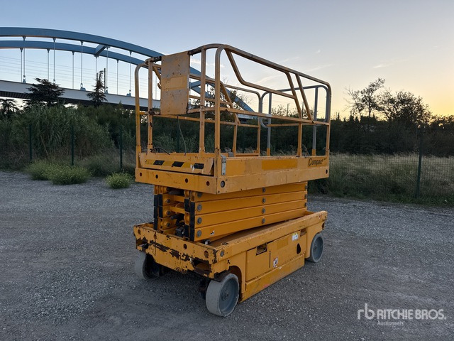 2015 Haulotte Compact12 Nacelle Ciseaux Electrique Electric Scissor Lift - رافعات مقصية: صور 1 2015 Haulotte Compact12 Nacelle Ciseaux Electrique Electric Scissor Lift - رافعات مقصية: صور 1