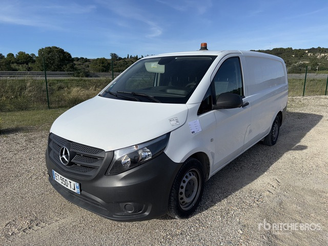 2018 Mercedes-Benz Vito 111 cdi Vehicule Utilitaire Cargo Van - فان المدمجة: صور 2 2018 Mercedes-Benz Vito 111 cdi Vehicule Utilitaire Cargo Van - فان المدمجة: صور 2