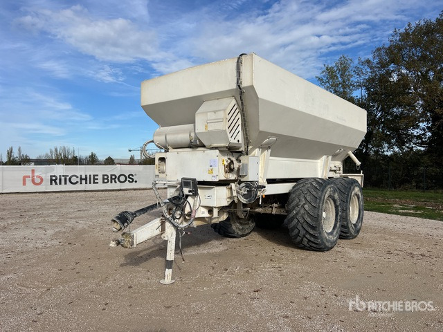2018 Rabaud E75301 2200 mm Semi-Mount Epandeur A Chaux Fertilizer Applicator - آلة رش الأسمدة: صور 1 2018 Rabaud E75301 2200 mm Semi-Mount Epandeur A Chaux Fertilizer Applicator - آلة رش الأسمدة: صور 1