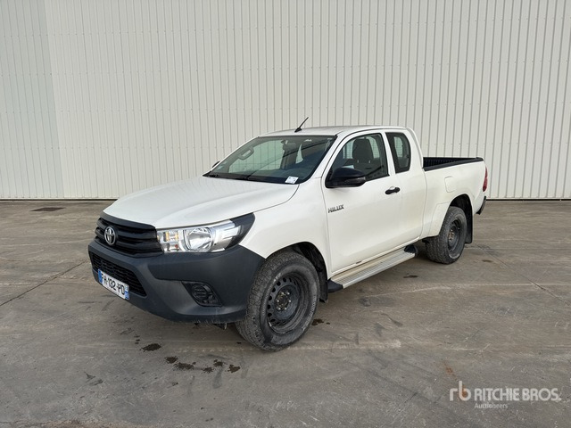 2019 Toyota Hilux Vehicule Utilitaire Cargo Van - الشاحنات الصغيرة: صور 1 2019 Toyota Hilux Vehicule Utilitaire Cargo Van - الشاحنات الصغيرة: صور 1