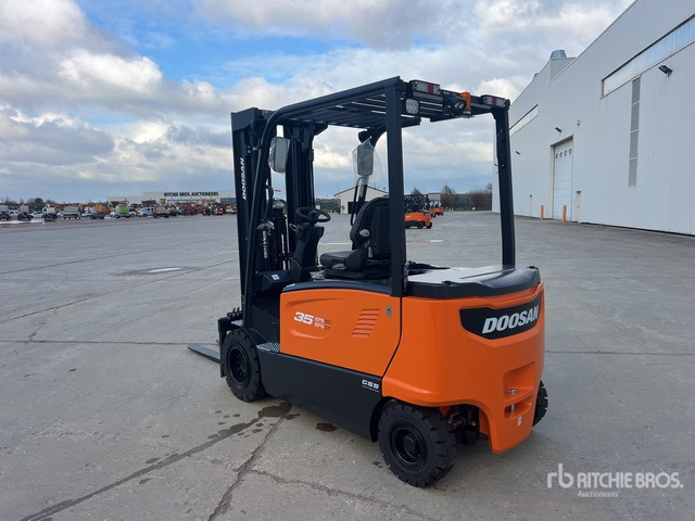 2023 Doosan B35X-7 PLUS 3500 kg Chariot Elevateur Elect ... Electric Forklift - رافعة شوكية كهربائية: صور 4 2023 Doosan B35X-7 PLUS 3500 kg Chariot Elevateur Elect ... Electric Forklift - رافعة شوكية كهربائية: صور 4