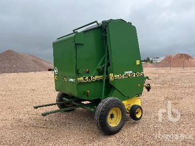 JOHN DEERE 580 Presse A Balles Rondes - مكبس القش الدائري: صور 3 JOHN DEERE 580 Presse A Balles Rondes - مكبس القش الدائري: صور 3