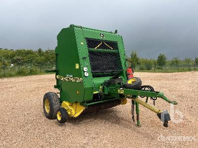 JOHN DEERE 580 Presse A Balles Rondes - مكبس القش الدائري: صور 4 JOHN DEERE 580 Presse A Balles Rondes - مكبس القش الدائري: صور 4