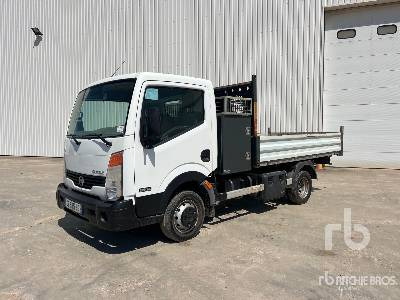 NISSAN CABSTAR 35.14 - قلابات: صور 1 NISSAN CABSTAR 35.14 - قلابات: صور 1