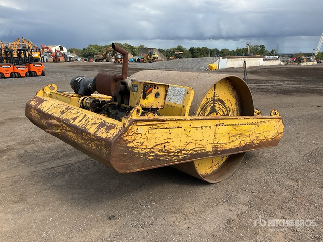 1999 Bomag BW6 Pull Behind Roller - التقطيع جزازة/ ماكينات قطع الحشائش: صور 4 1999 Bomag BW6 Pull Behind Roller - التقطيع جزازة/ ماكينات قطع الحشائش: صور 4