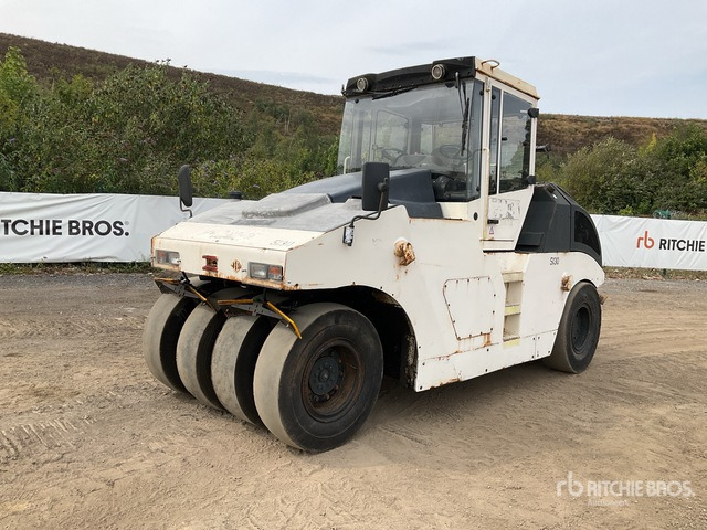 2006 Bomag BW24RH 8-Wheel Roller Pneumatic Roller - التقطيع جزازة/ ماكينات قطع الحشائش: صور 1 2006 Bomag BW24RH 8-Wheel Roller Pneumatic Roller - التقطيع جزازة/ ماكينات قطع الحشائش: صور 1