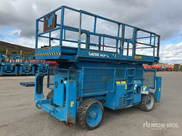 2009 Genie GS5390 4x4 Diesel Scissor Lift - رافعات مقصية: صور 3 2009 Genie GS5390 4x4 Diesel Scissor Lift - رافعات مقصية: صور 3