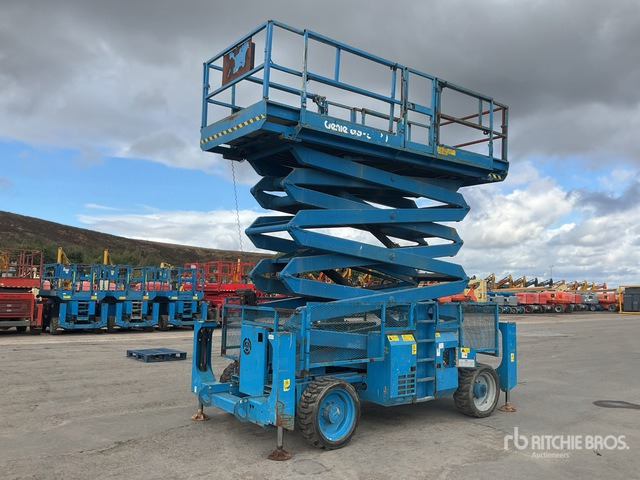 2009 Genie GS5390 4x4 Diesel Scissor Lift - رافعات مقصية: صور 2 2009 Genie GS5390 4x4 Diesel Scissor Lift - رافعات مقصية: صور 2