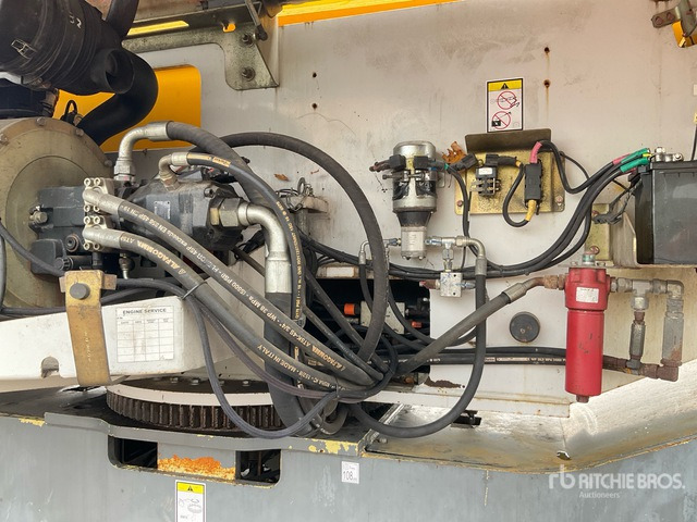 رافعات سلة مفصلية 2009 Haulotte HA32PX 4WD Diesel Articulating Boom Lift: صور 6