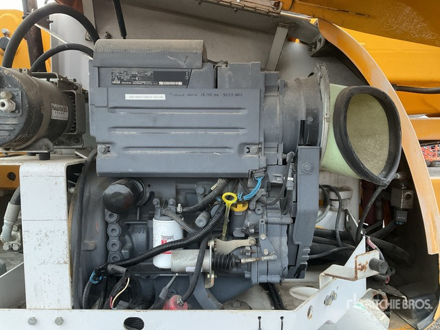 2013 Haulotte HA16PX 4WD Diesel Articulating Boom Lift - رافعات سلة مفصلية: صور 3 2013 Haulotte HA16PX 4WD Diesel Articulating Boom Lift - رافعات سلة مفصلية: صور 3