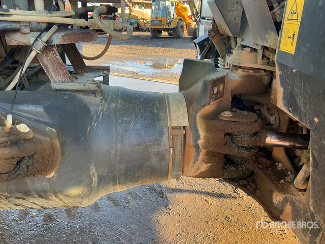 2013 Komatsu HM300-3 Articulated Dump Truck - شاحنة مفصلية: صور 4 2013 Komatsu HM300-3 Articulated Dump Truck - شاحنة مفصلية: صور 4