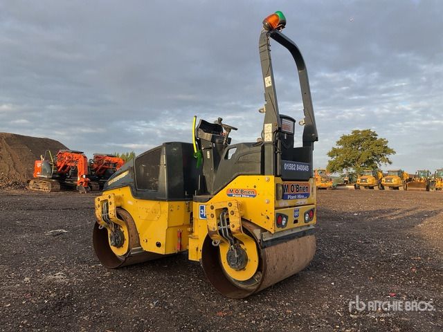 2015 Bomag 120AD-5 Double Drum Roller - مدحلة: صور 4 2015 Bomag 120AD-5 Double Drum Roller - مدحلة: صور 4