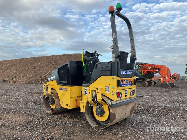 2015 Bomag 120AD-5 Double Drum Roller - مدحلة: صور 3 2015 Bomag 120AD-5 Double Drum Roller - مدحلة: صور 3