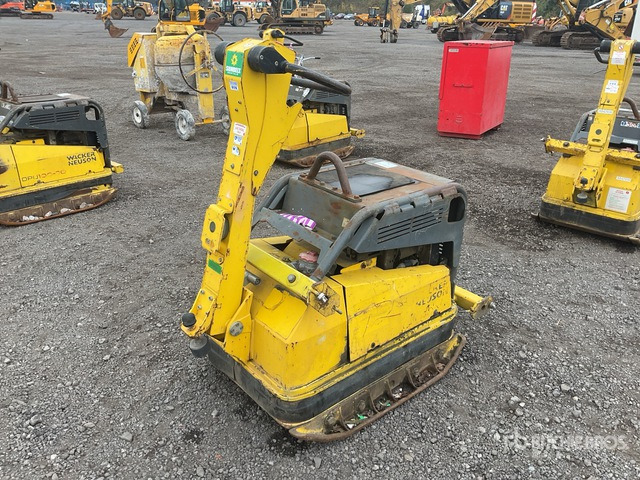 2015 Wacker Neuson Vibroplate DPU100-70 LES Vibratory Plate Compactor Vibratory Plate Compactor - صفائح اهتزازية: صور 4 2015 Wacker Neuson Vibroplate DPU100-70 LES Vibratory Plate Compactor Vibratory Plate Compactor - صفائح اهتزازية: صور 4