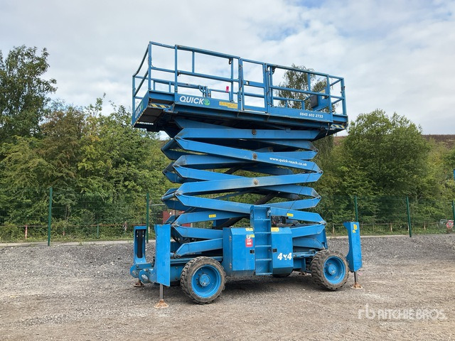 2016 Genie GS5390 4x4 Diesel Scissor Lift - رافعات مقصية: صور 3 2016 Genie GS5390 4x4 Diesel Scissor Lift - رافعات مقصية: صور 3