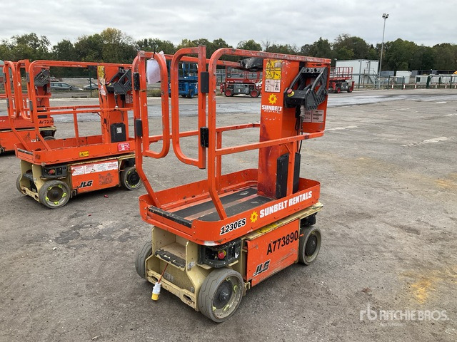 2017 JLG 1230ES Scissor Lift Vertical Mast Lift - الرأسي رفع الصاري: صور 2 2017 JLG 1230ES Scissor Lift Vertical Mast Lift - الرأسي رفع الصاري: صور 2