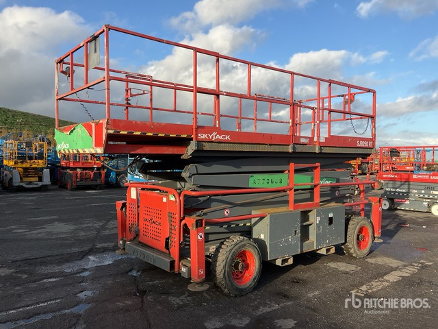 2017 Skyjack SJ9250 4x4 Diesel Scissor Lift - رافعات مقصية: صور 1 2017 Skyjack SJ9250 4x4 Diesel Scissor Lift - رافعات مقصية: صور 1