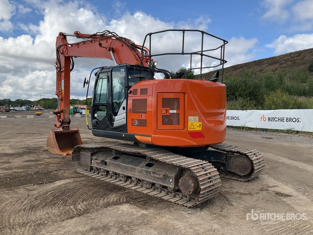 2021 Hitachi ZX225USLC-6 Tracked Excavator - حفارات زحافة: صور 3 2021 Hitachi ZX225USLC-6 Tracked Excavator - حفارات زحافة: صور 3