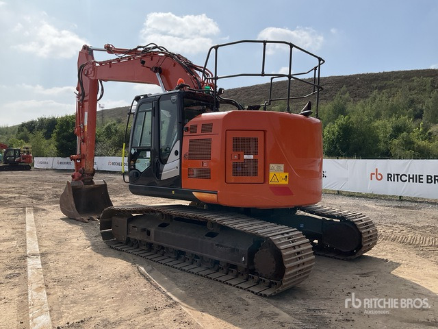 2021 Hitachi ZX225USLC-6 Tracked Excavator - حفارات زحافة: صور 3 2021 Hitachi ZX225USLC-6 Tracked Excavator - حفارات زحافة: صور 3