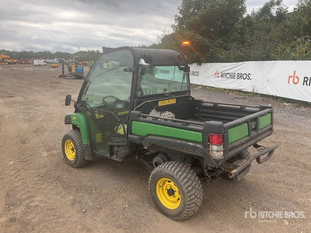 John Deere Gator Utility Vehicle - التقطيع جزازة/ ماكينات قطع الحشائش: صور 3 John Deere Gator Utility Vehicle - التقطيع جزازة/ ماكينات قطع الحشائش: صور 3