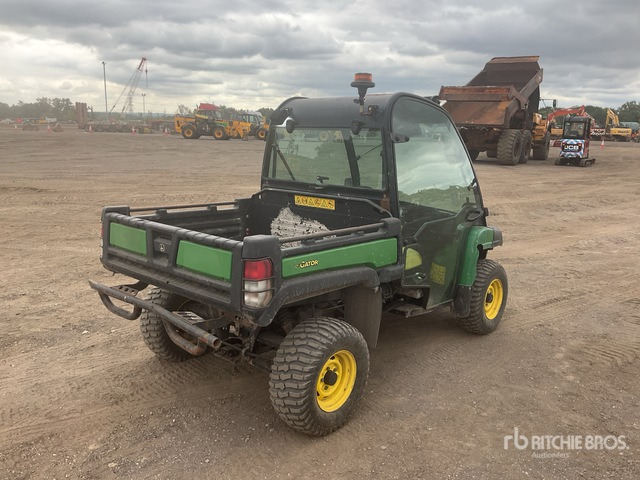 John Deere Gator Utility Vehicle - التقطيع جزازة/ ماكينات قطع الحشائش: صور 4 John Deere Gator Utility Vehicle - التقطيع جزازة/ ماكينات قطع الحشائش: صور 4
