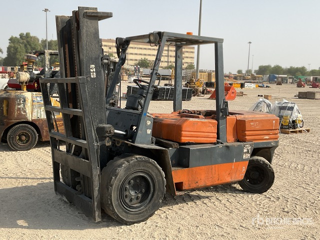 1995 Toyota 5FDA50 5 ton (Inoperable) Forklift - رافعة شوكية ديزل: صور 1 1995 Toyota 5FDA50 5 ton (Inoperable) Forklift - رافعة شوكية ديزل: صور 1