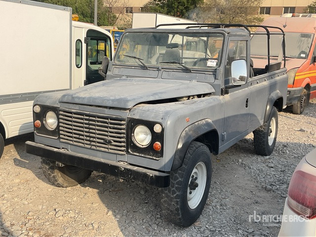 1996 Land Rover 110 4x4 (Inoperable) Pickup - شاحنة البيك أب: صور 2 1996 Land Rover 110 4x4 (Inoperable) Pickup - شاحنة البيك أب: صور 2