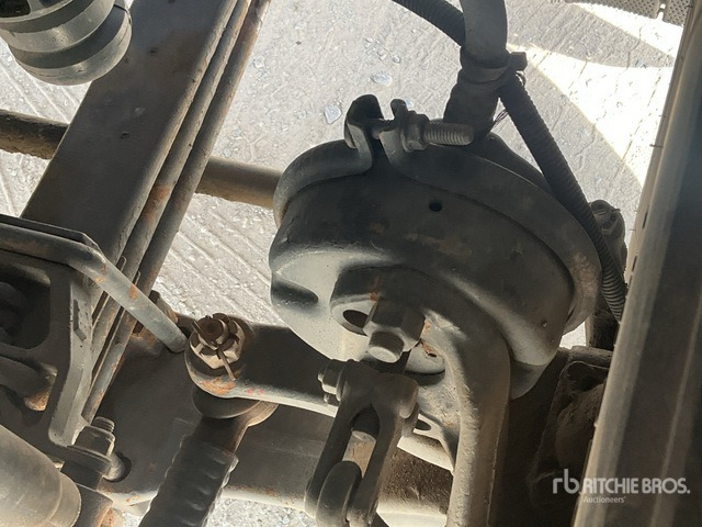 1997 Volvo FH12-420 4x2 S/A Sleeper Truck Tractor - شاحنة جرار: صور 5 1997 Volvo FH12-420 4x2 S/A Sleeper Truck Tractor - شاحنة جرار: صور 5