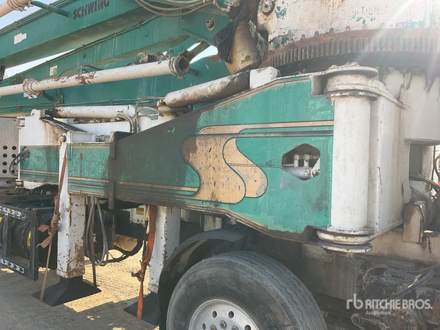1998 Mack MR688S 1997 Schwing KVM 42/38 42 m on 8x4 Concrete Pump Truck - مضخة خرسانة: صور 4 1998 Mack MR688S 1997 Schwing KVM 42/38 42 m on 8x4 Concrete Pump Truck - مضخة خرسانة: صور 4