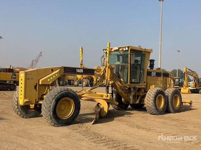 2001 Cat 140H Motor Grader - آلة تسوية الأرض: صور 1 2001 Cat 140H Motor Grader - آلة تسوية الأرض: صور 1