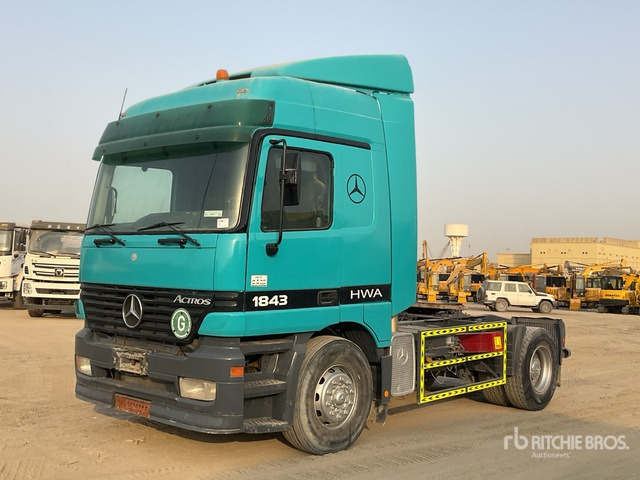 2001 Mercedes-Benz Actros 1843 4x2 S/A Sleeper Truck Tractor - شاحنة جرار: صور 1 2001 Mercedes-Benz Actros 1843 4x2 S/A Sleeper Truck Tractor - شاحنة جرار: صور 1